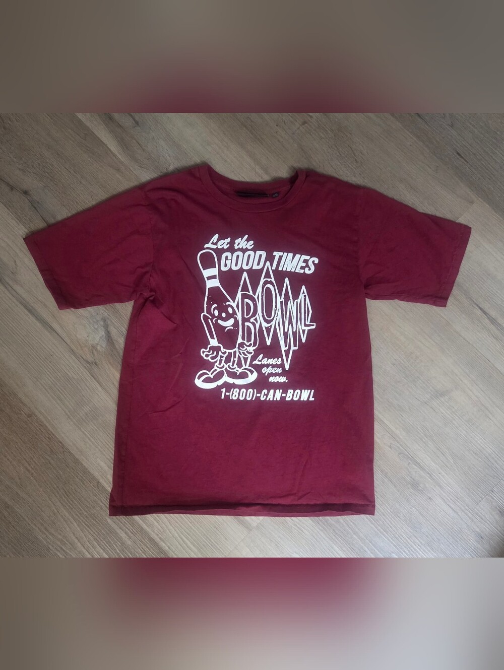 No Boundaries Maroon Short Sleeve Bowling Graphic Tee